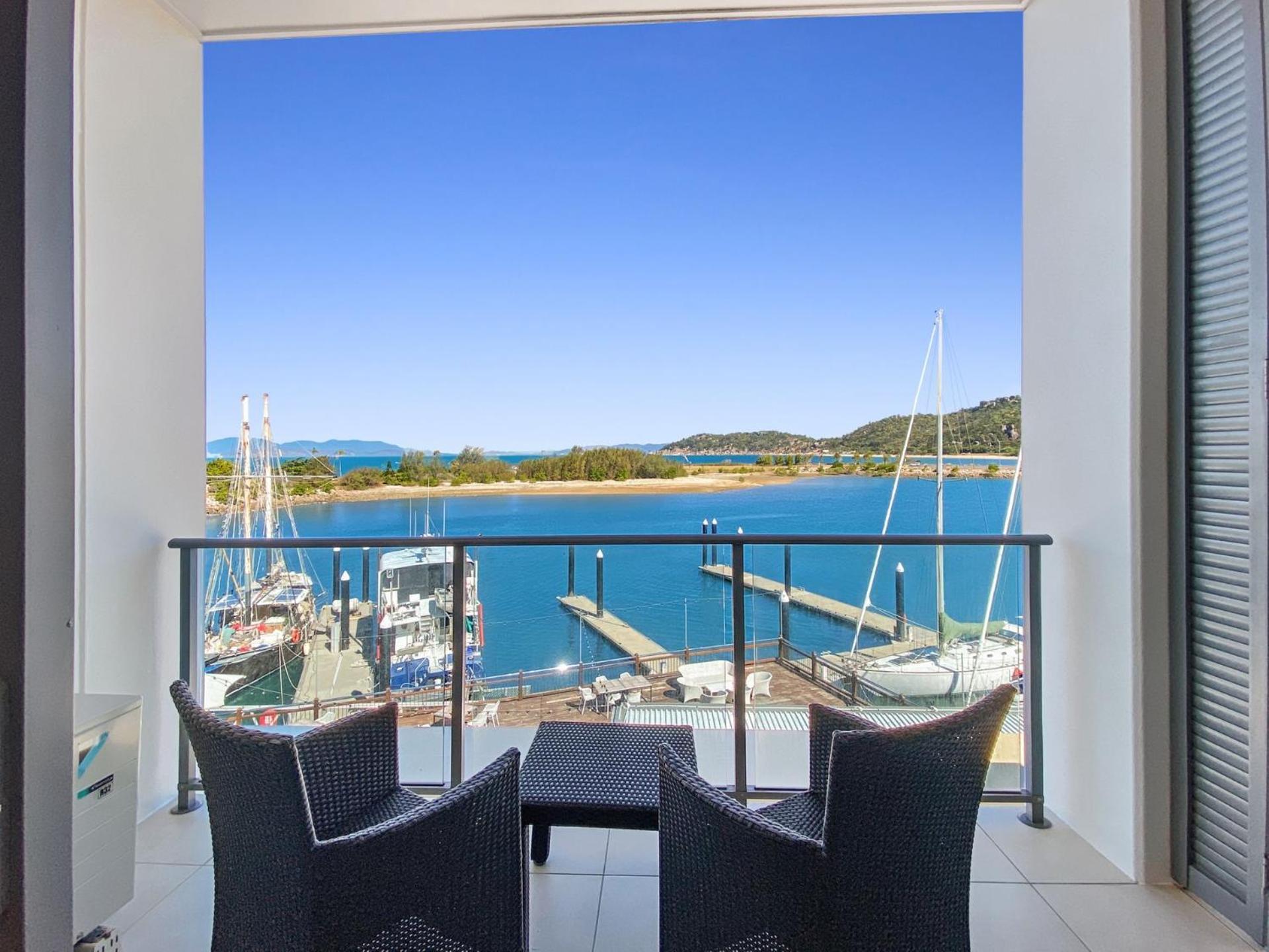 Blue On Blue Studio Room 1362 Nelly Bay Exterior foto